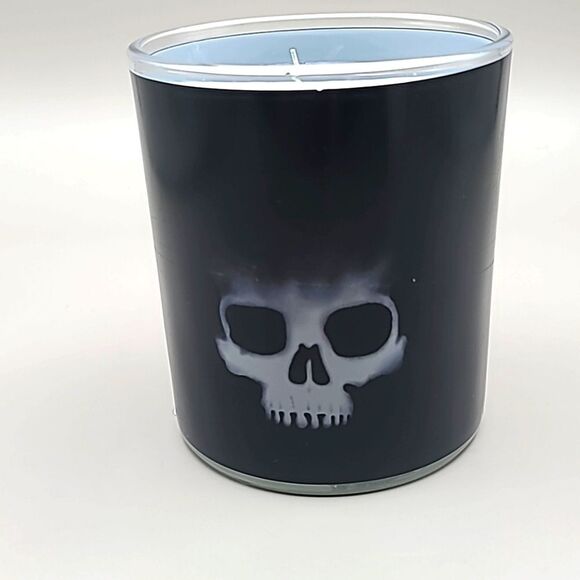Place & Time Color Changing Skull Unscented Candle, NWOT - Picture 5 of 5